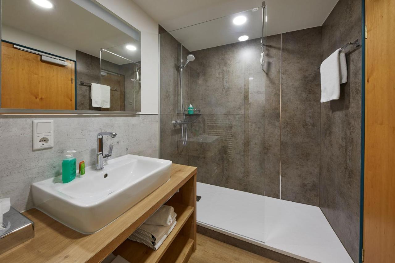 Hotel & Ferienappartements Edelweiss Willingen  Ngoại thất bức ảnh
