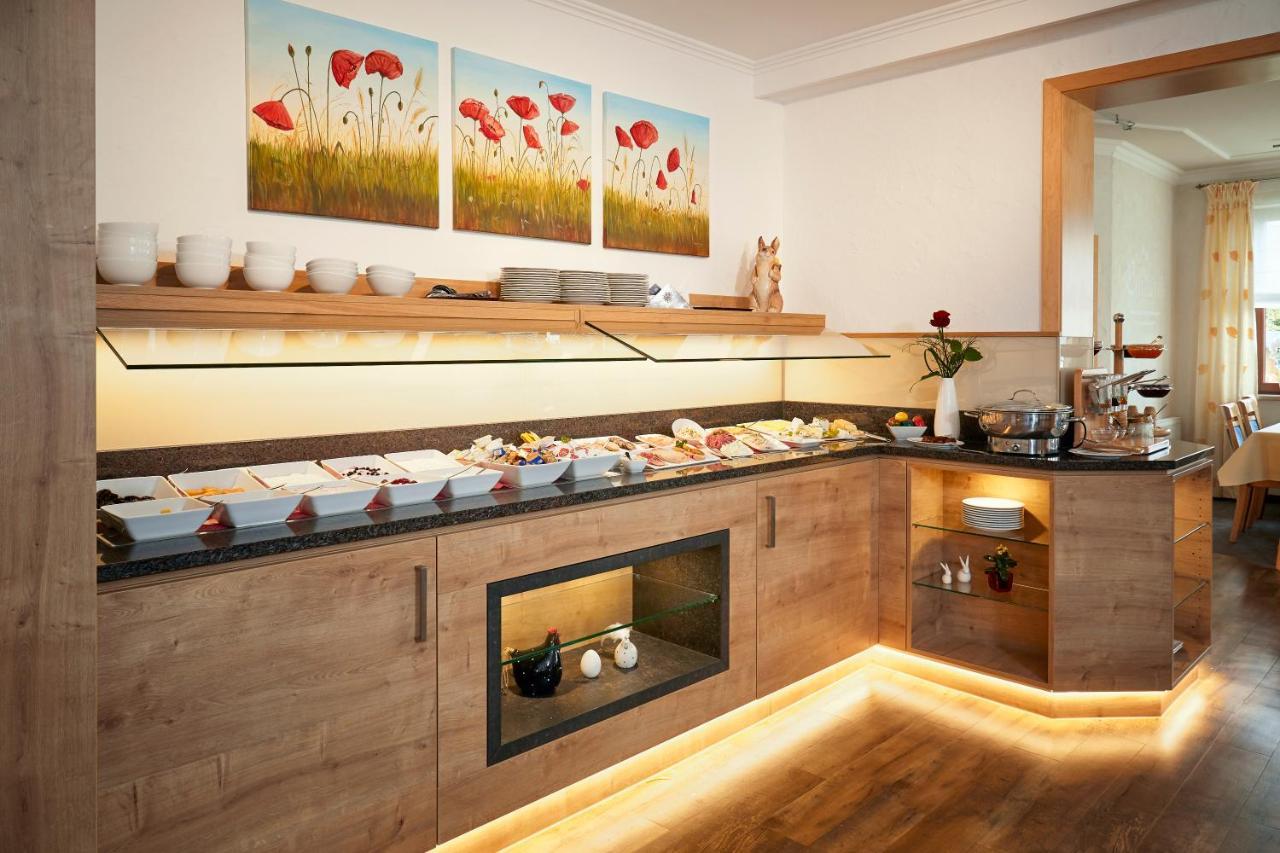 Hotel & Ferienappartements Edelweiss Willingen  Ngoại thất bức ảnh